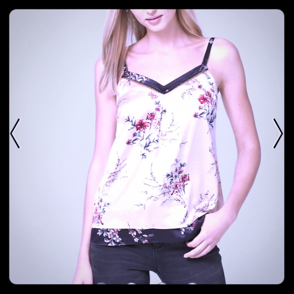 White house black market top